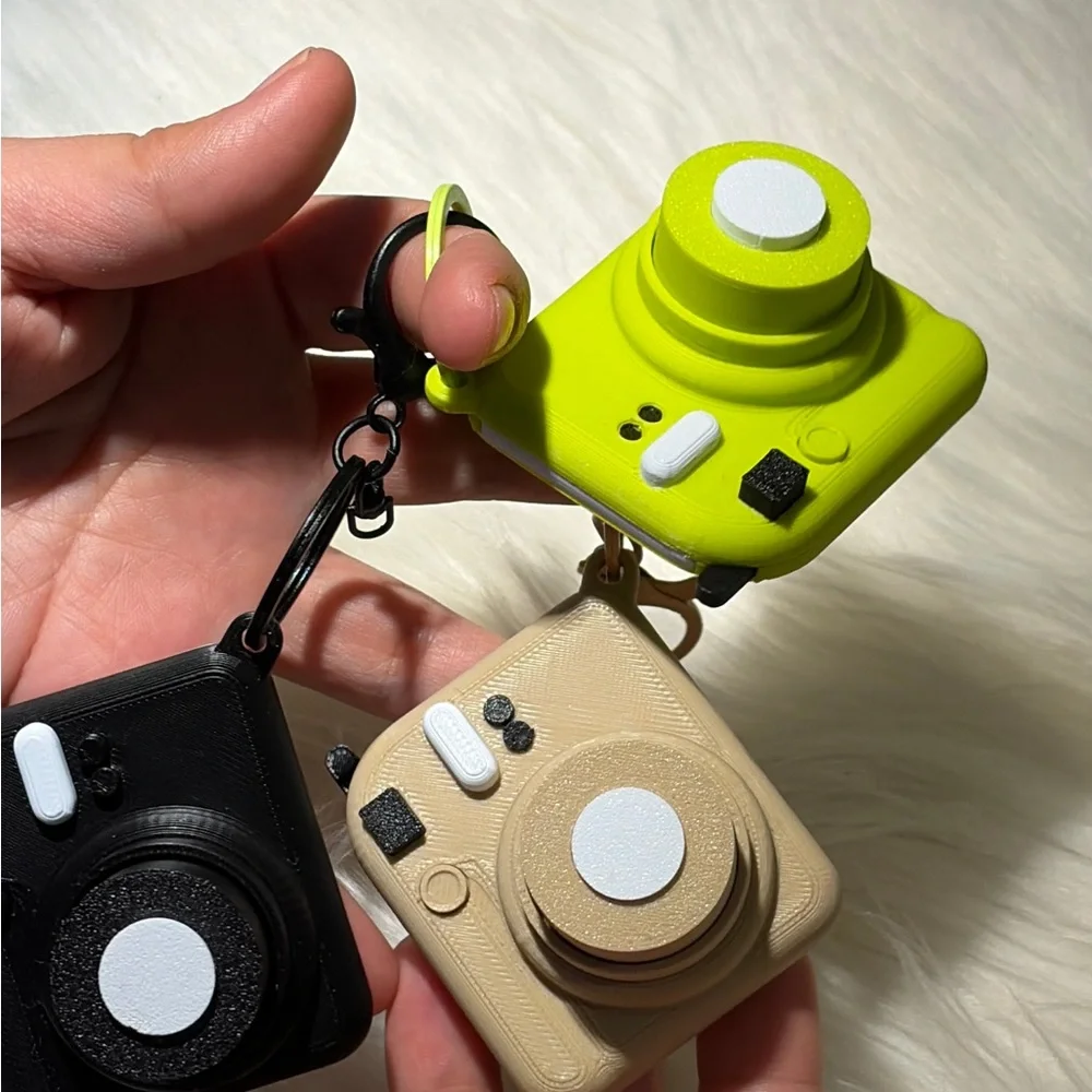 Personalized Mini Camera Keychains - Picture 3 of 4
